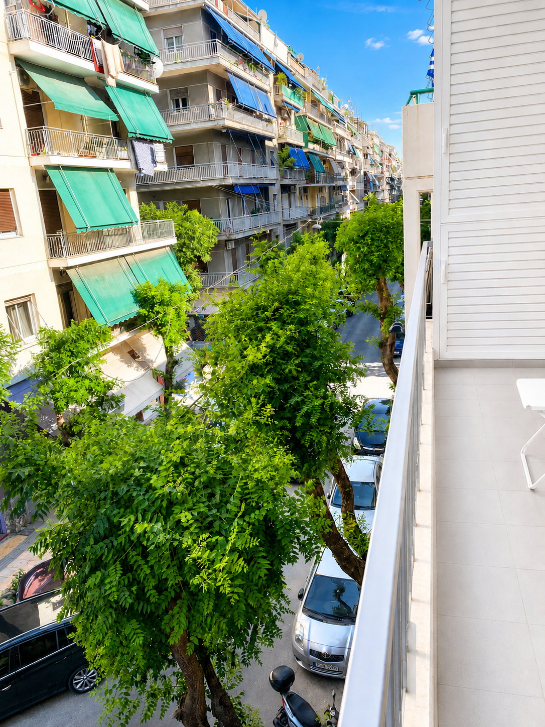 Θέα από το μπαλκόνι